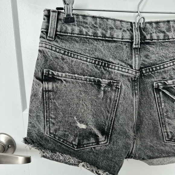 Zara Grey Jean Shorts - Size 2 - Picture 6 of 7